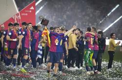 开云平台-关于英雄再现传奇瞬间，足球盛事夺冠再创佳绩的信息