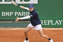 开云体育APP下载-意大利田径选手突围追击，奔向成功