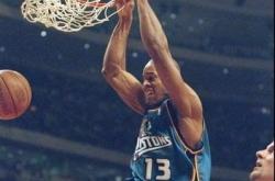 开云官网-俄罗斯篮球锋卫受伤住院，大名单调整