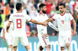 开云体育下载-伊朗队员展现实力，稳操胜券向前进