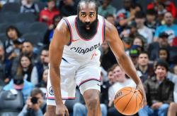 开云体育登录-猛龙队全队表现稳定，积极备战季后赛