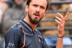 开云体育APP下载-ATP总决赛横扫联合杯，梅德韦杰夫高光表现