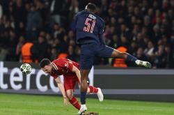 开云体育app-巴黎主场大捷，全力争取晋级赛点