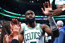 开云体育中国-包含本内特砍下分魔术大胜凯尔特人的词条