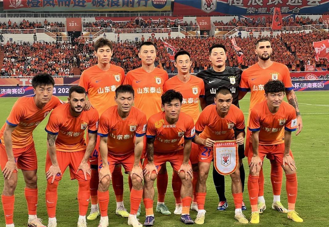 包含绿城外援状态回勇，山东鲁能将在主场遭遇强大对手的词条