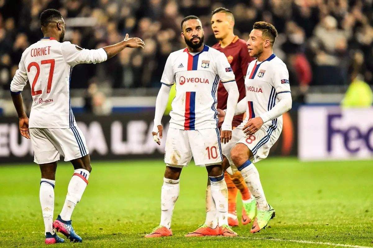 关于里昂迎战甘冈,球员表现出色全力争胜的信息 关于里昂迎战甘冈,球员表现出色全力争胜的信息