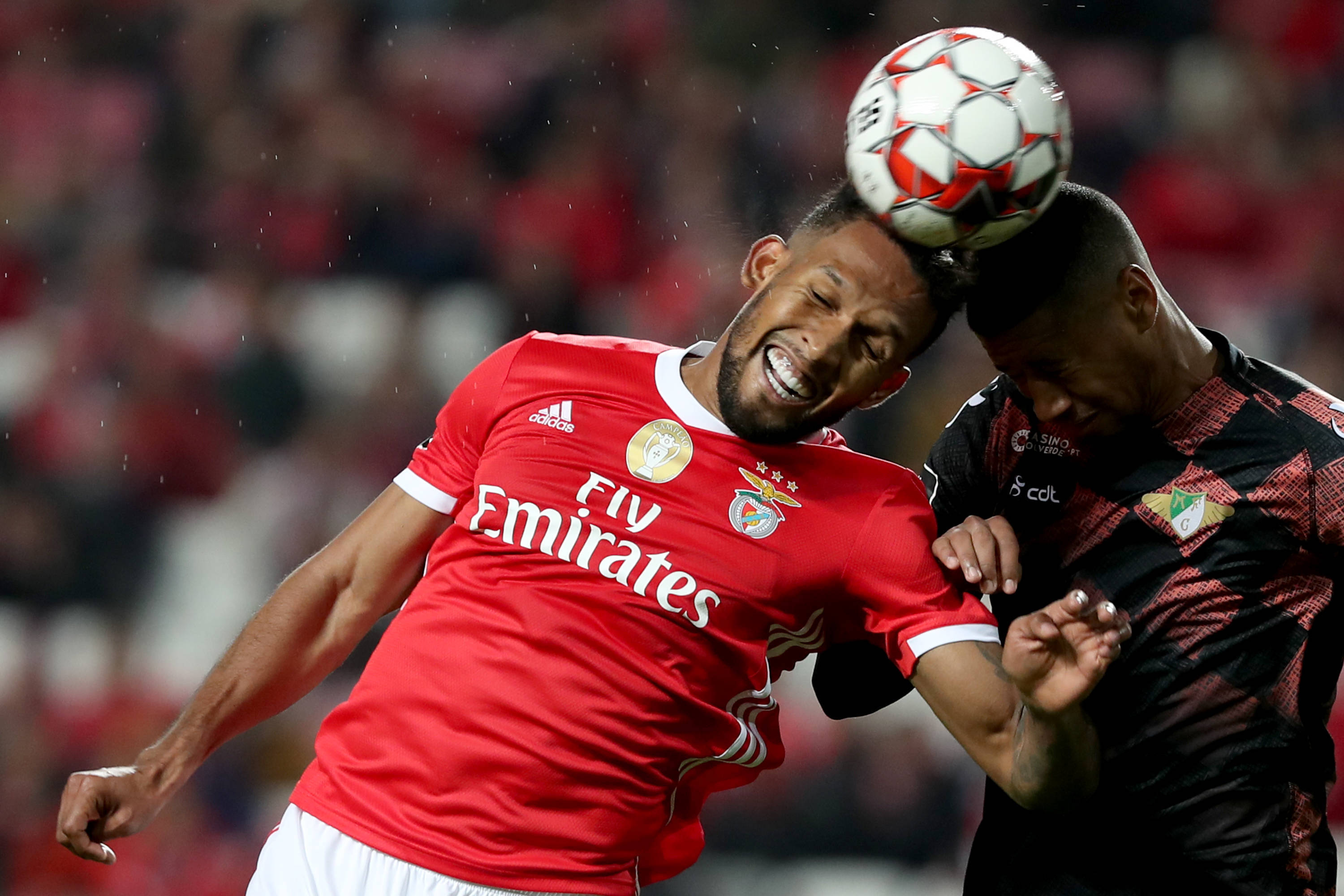 战绩走势瞬息万变，欧洲足球联赛前景迷人