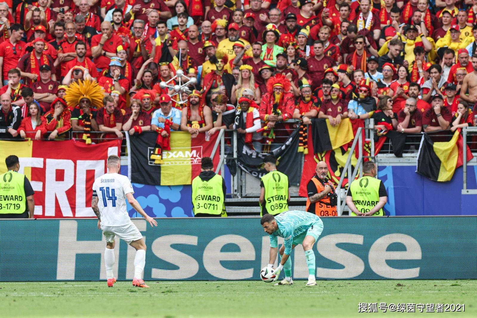 特立独行！比利时队继续征战欧洲杯