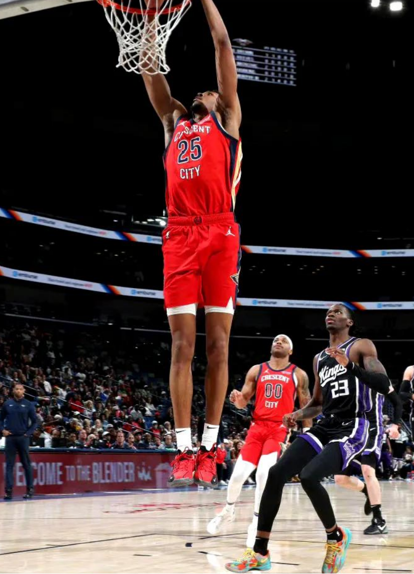 关于鹈鹕逆转森林狼，霍勒迪关键上篮的信息