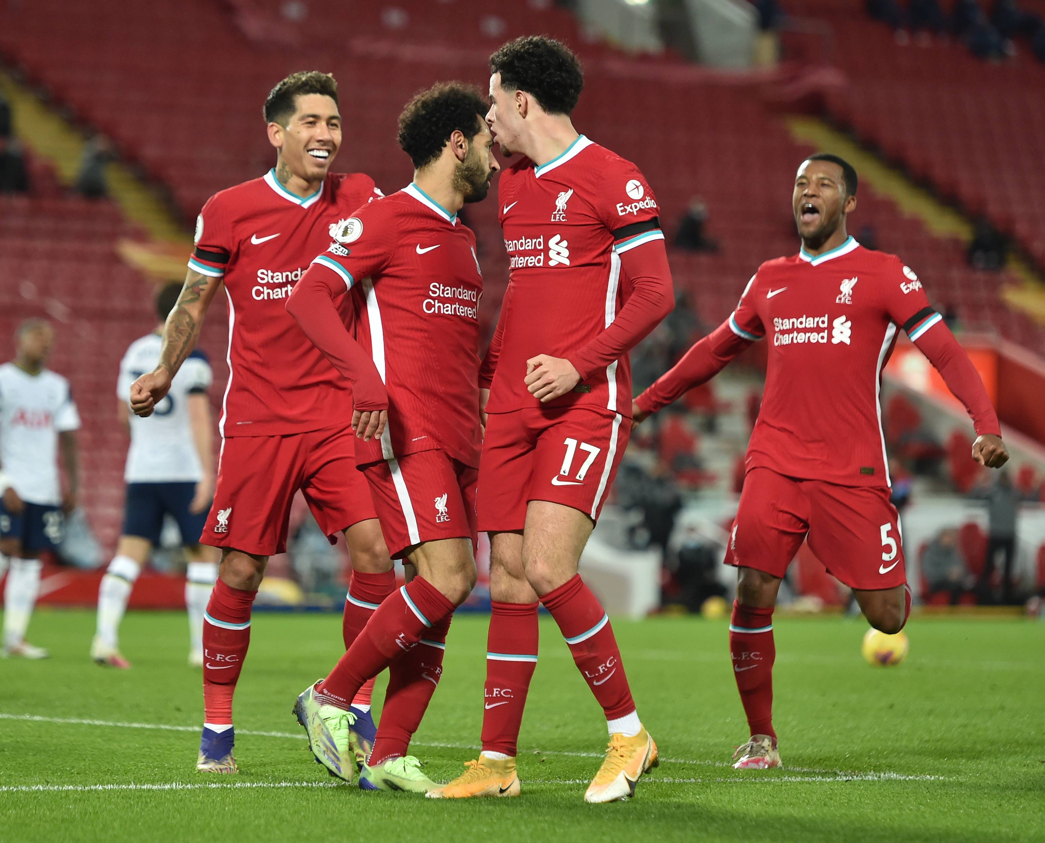 利物浦主场大胜伯恩茅斯,继续领跑英超 利物浦主场大胜伯恩茅斯,继续领跑英超