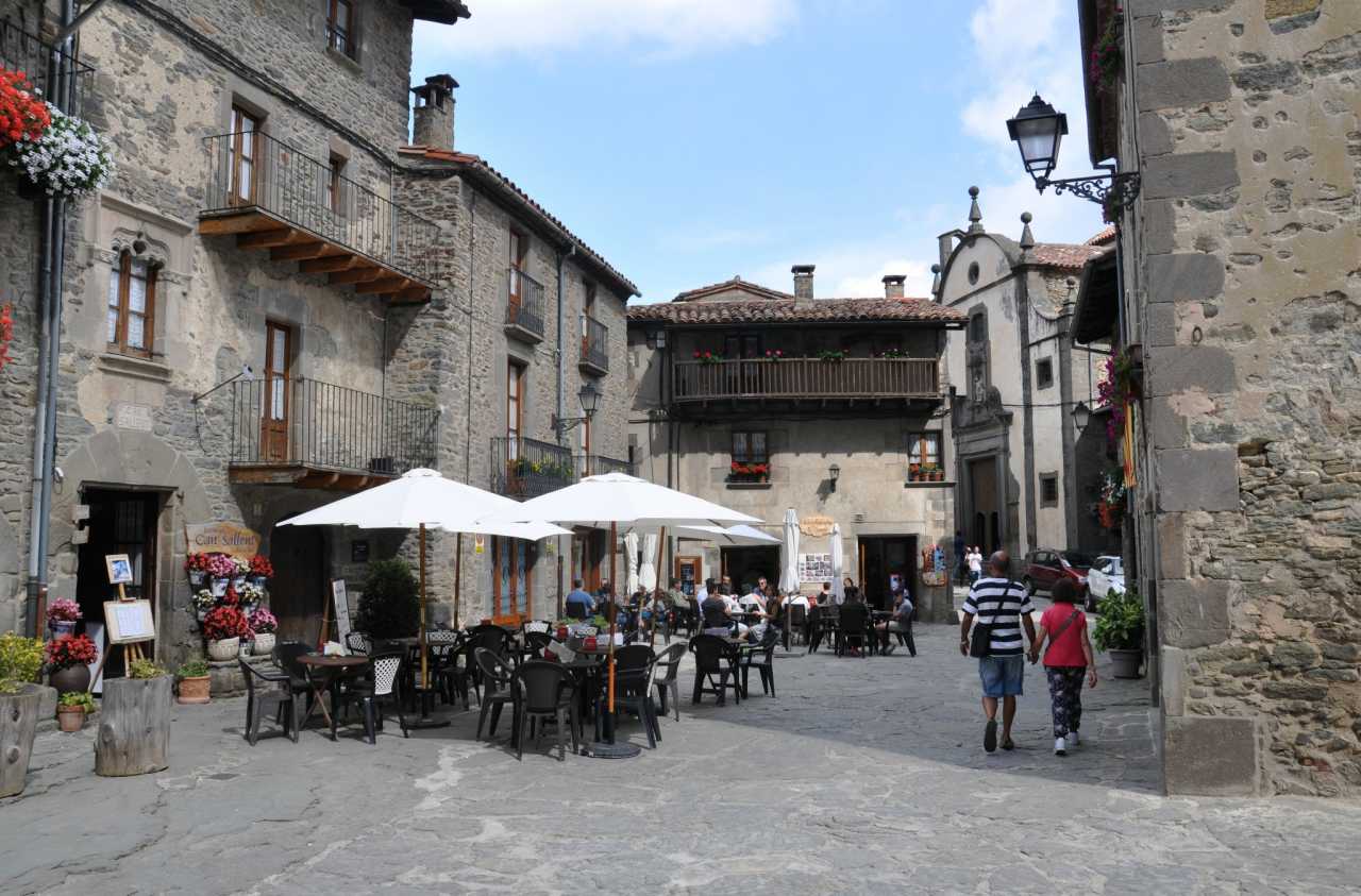 塞维利亚主场对阵雷加内斯，迎来保级之战