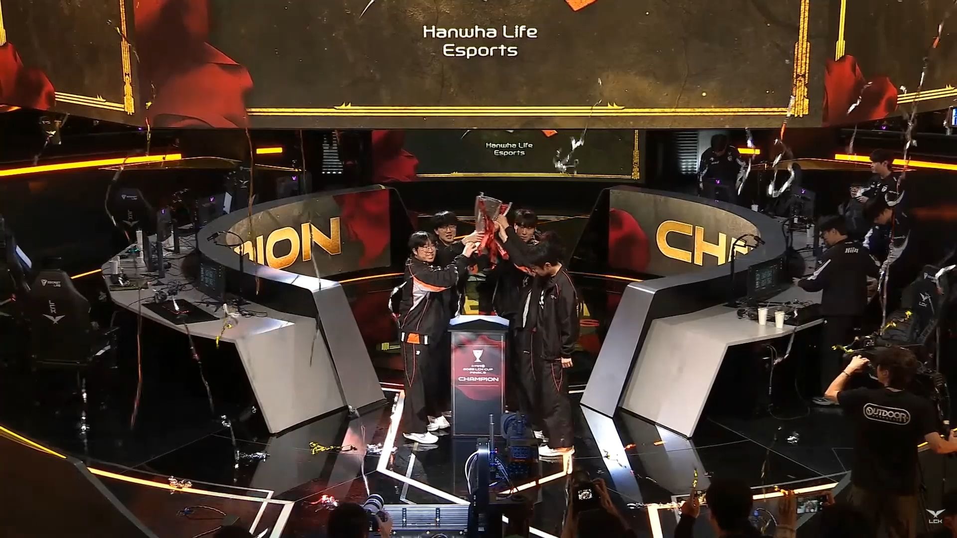 BLG力克HLE,Chovy拿下关键大龙鏖战多局入围赛,留下经典瞬间的简单介绍 BLG力克HLE,Chovy拿下关键大龙鏖战多局入围赛,留下经典瞬间的简单介绍