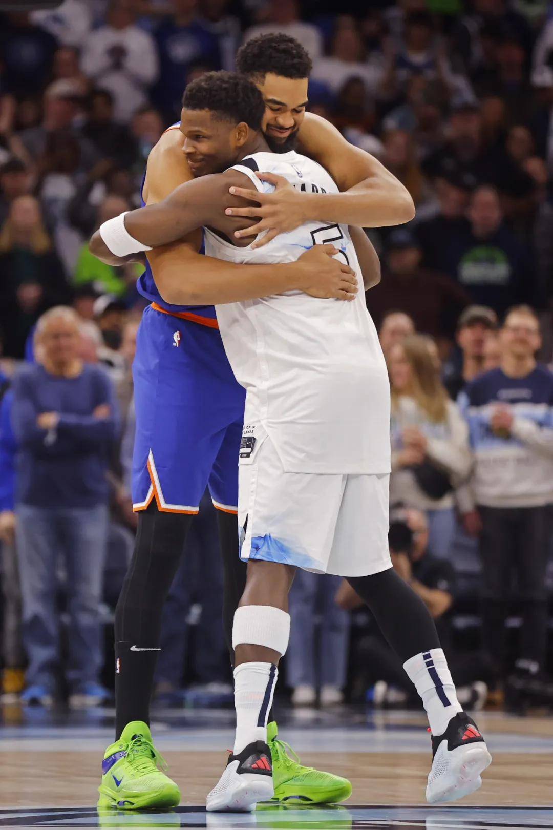 森林狼客场惊险战胜国王，唐斯砍下32分