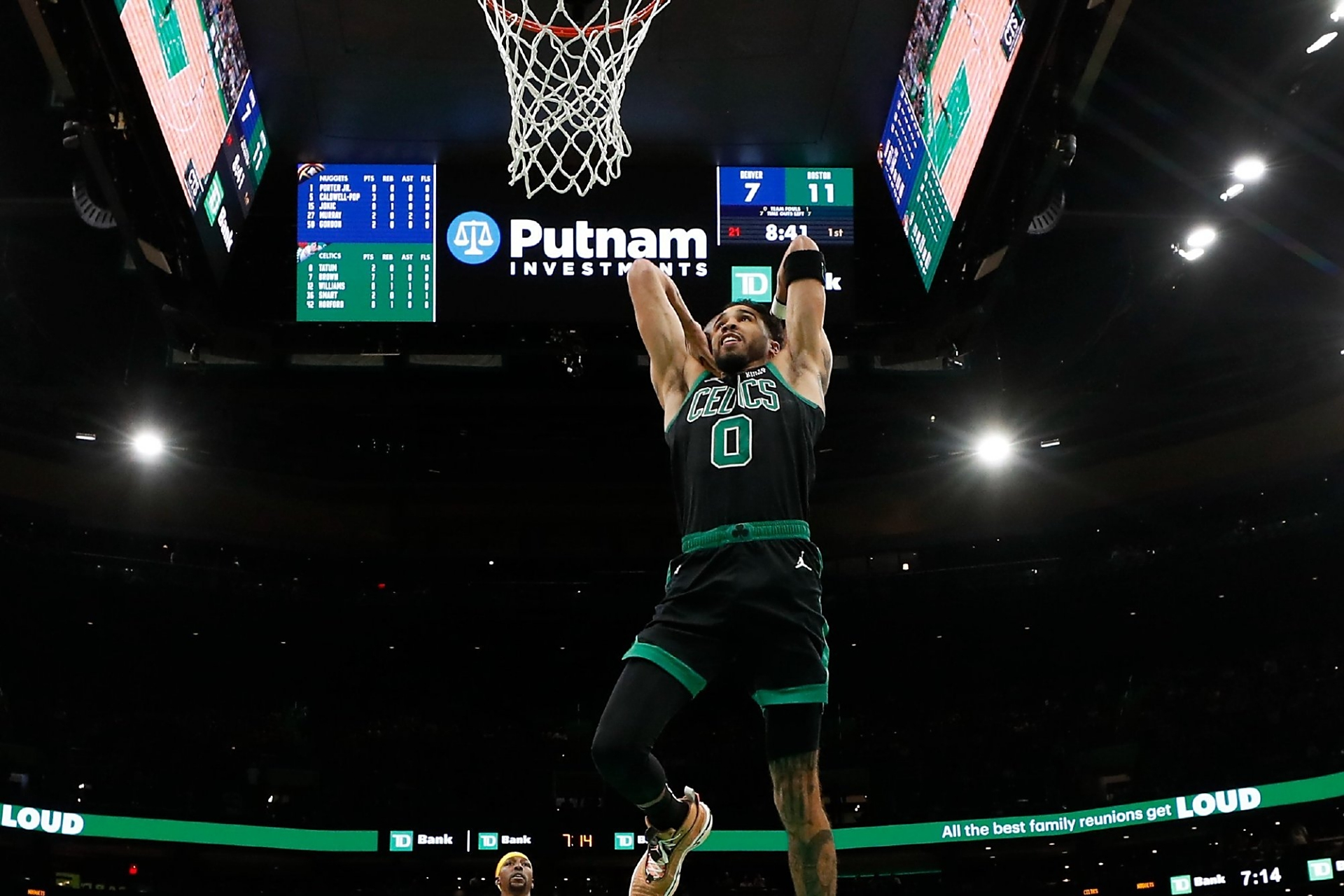 凯尔特人大胜掘金，塔图姆神奇连续三分