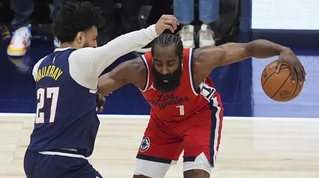 火箭击败独行侠，哈登飙36分