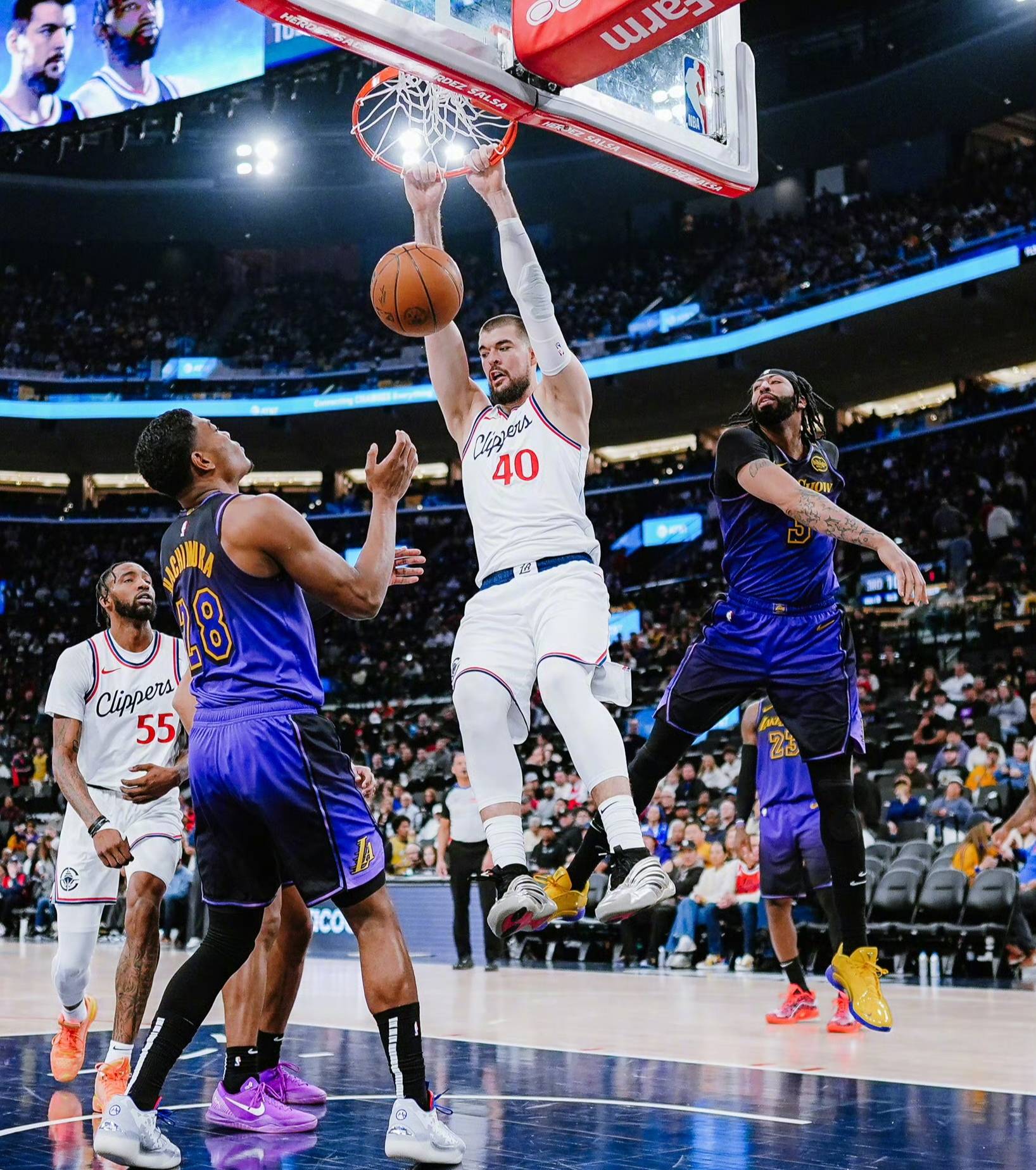 快船队以大比分获胜 快船队以大比分获胜