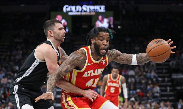 老鹰队状态低迷，连续遭遇失利