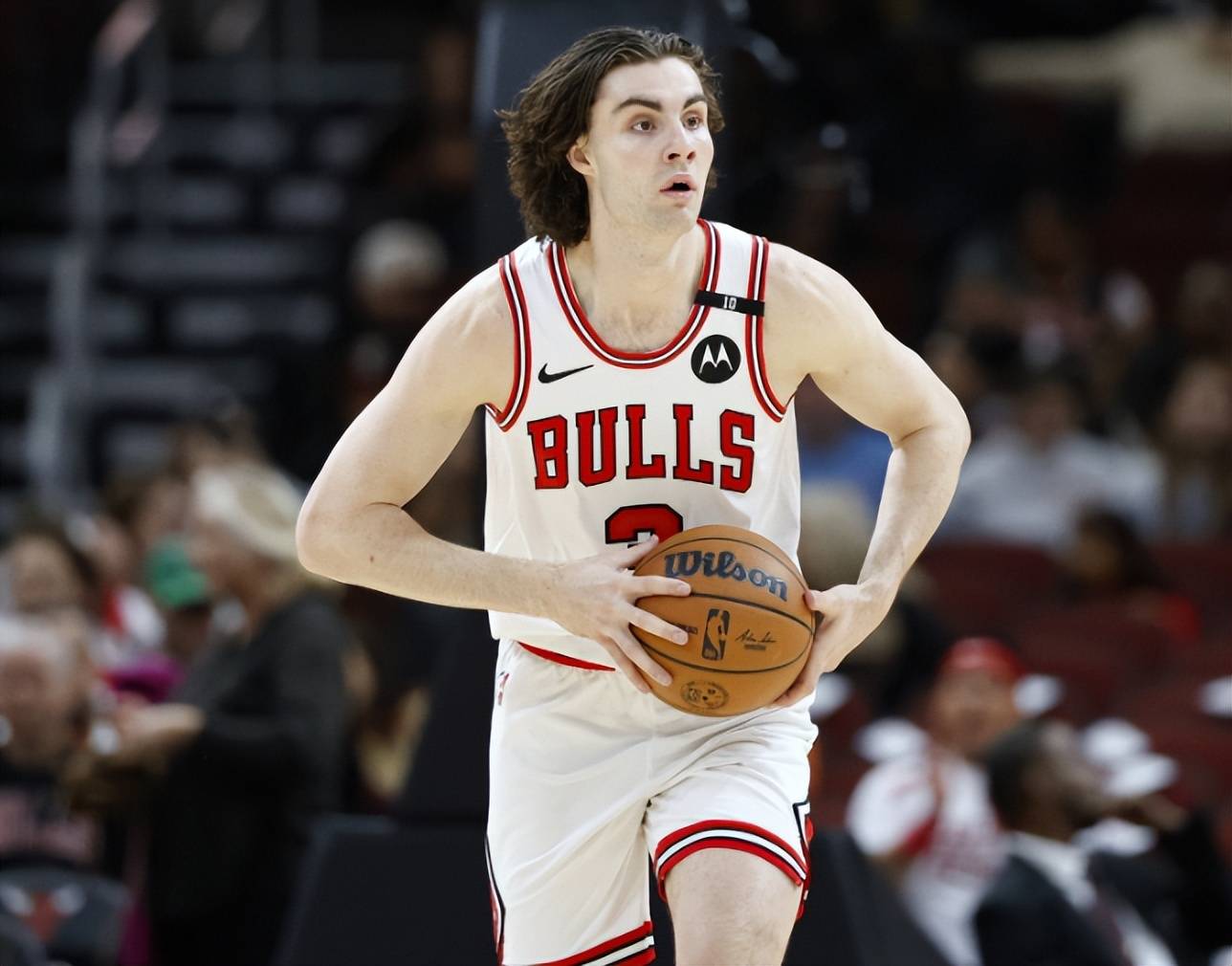 公牛队宣布更换总经理，调整球队格局