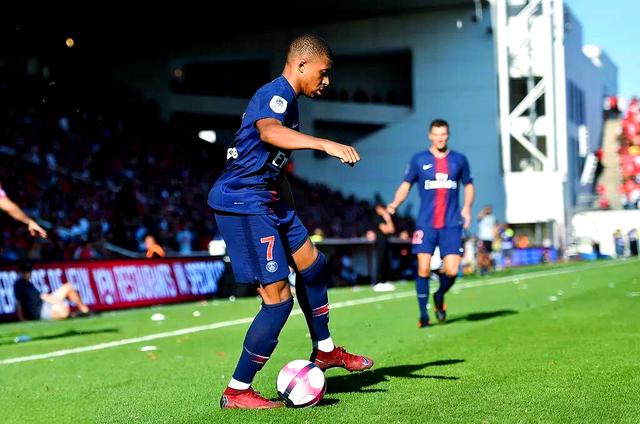 荷兰主场大胜西班牙，欧国联新星崭露头角的简单介绍