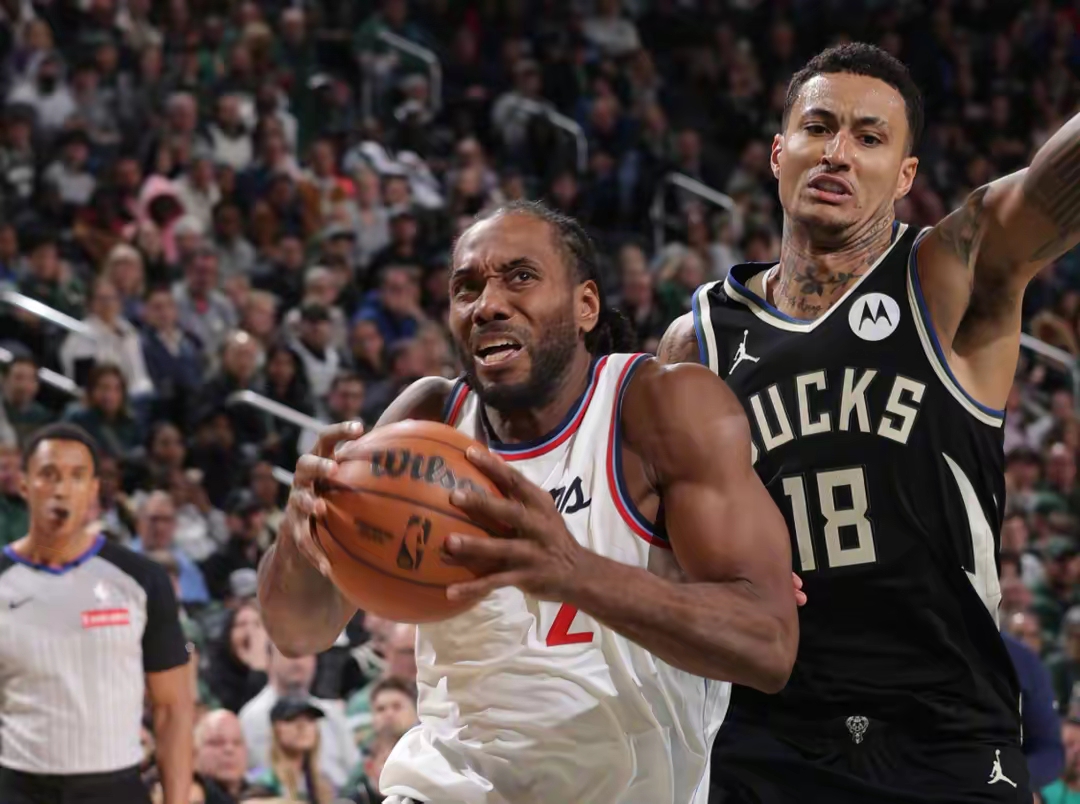 雄鹿队核心受伤！球队士气受挫