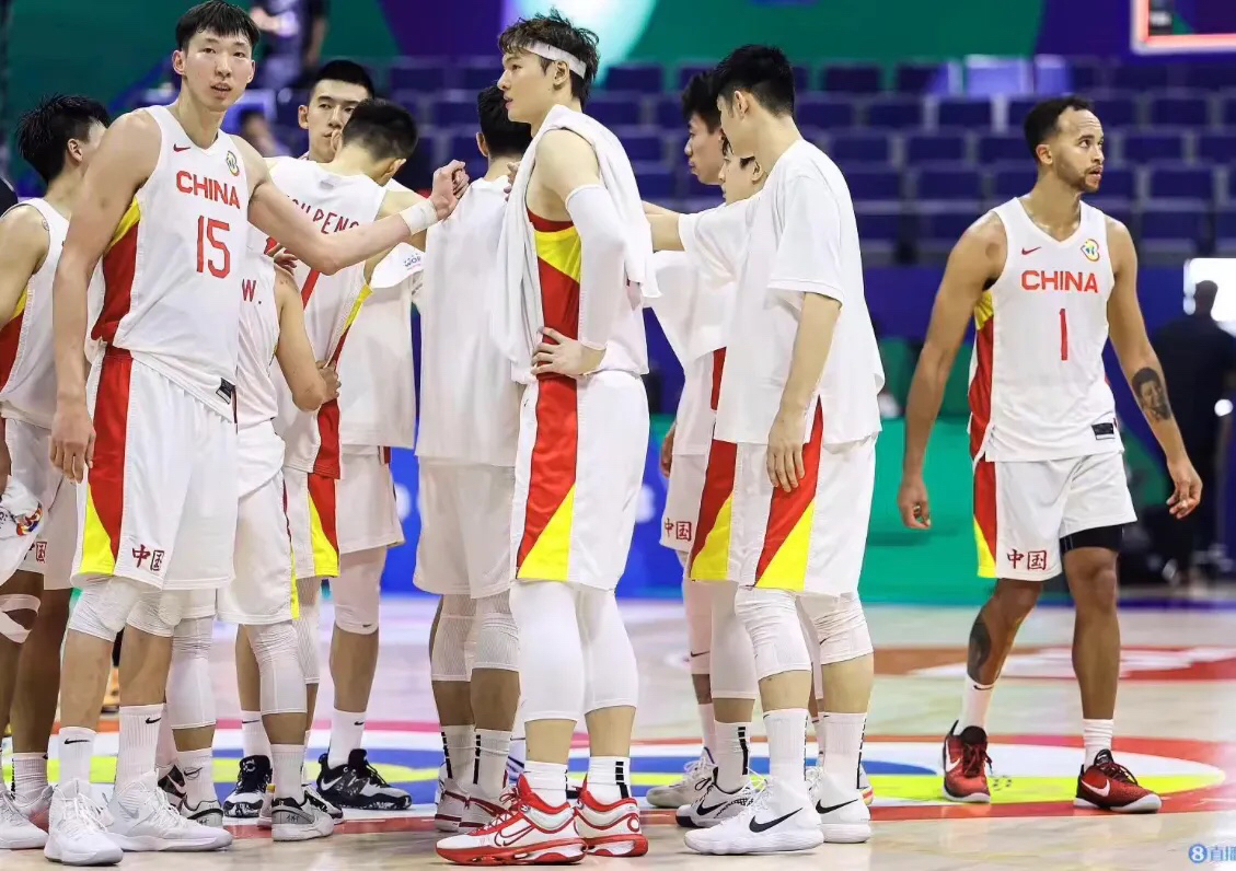 包含泰国队逆转中国队，黄鸭组合高光表现的词条