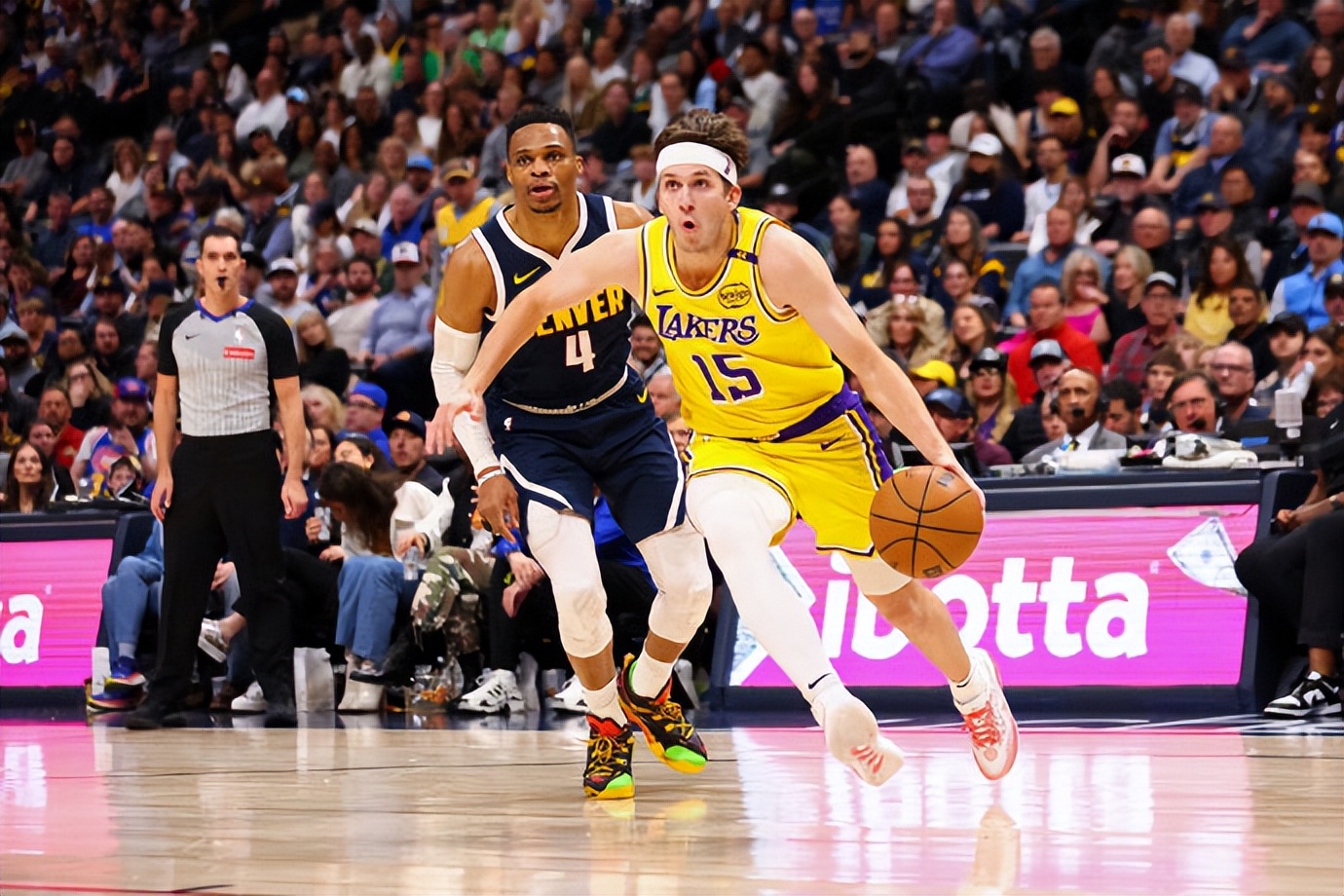 年终总决赛绝杀拉沃尔杯，穆雷惊艳四座的简单介绍