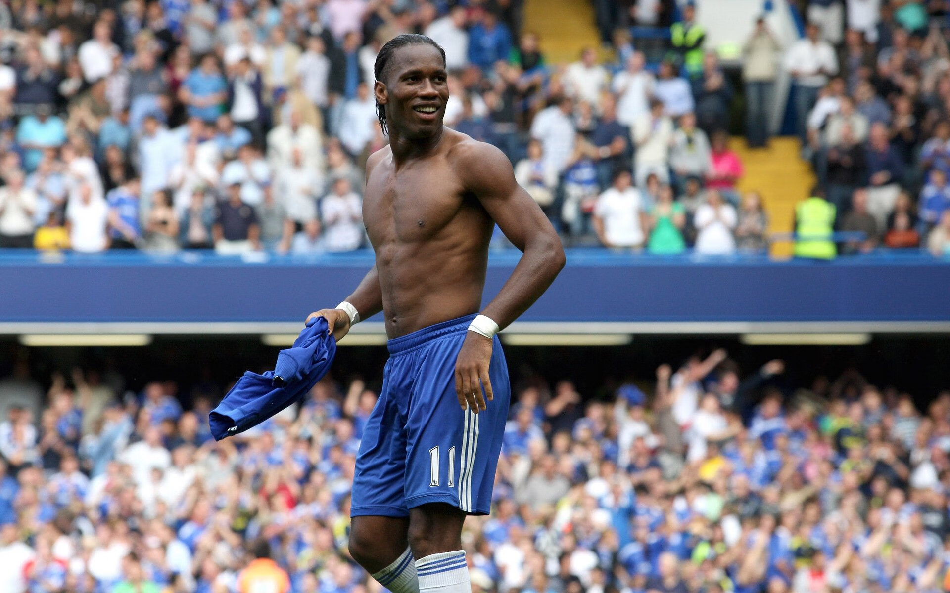 梦幻对决，姆巴佩全程高能输出，AC米兰绝杀塞内加尔背后的传奇之夜