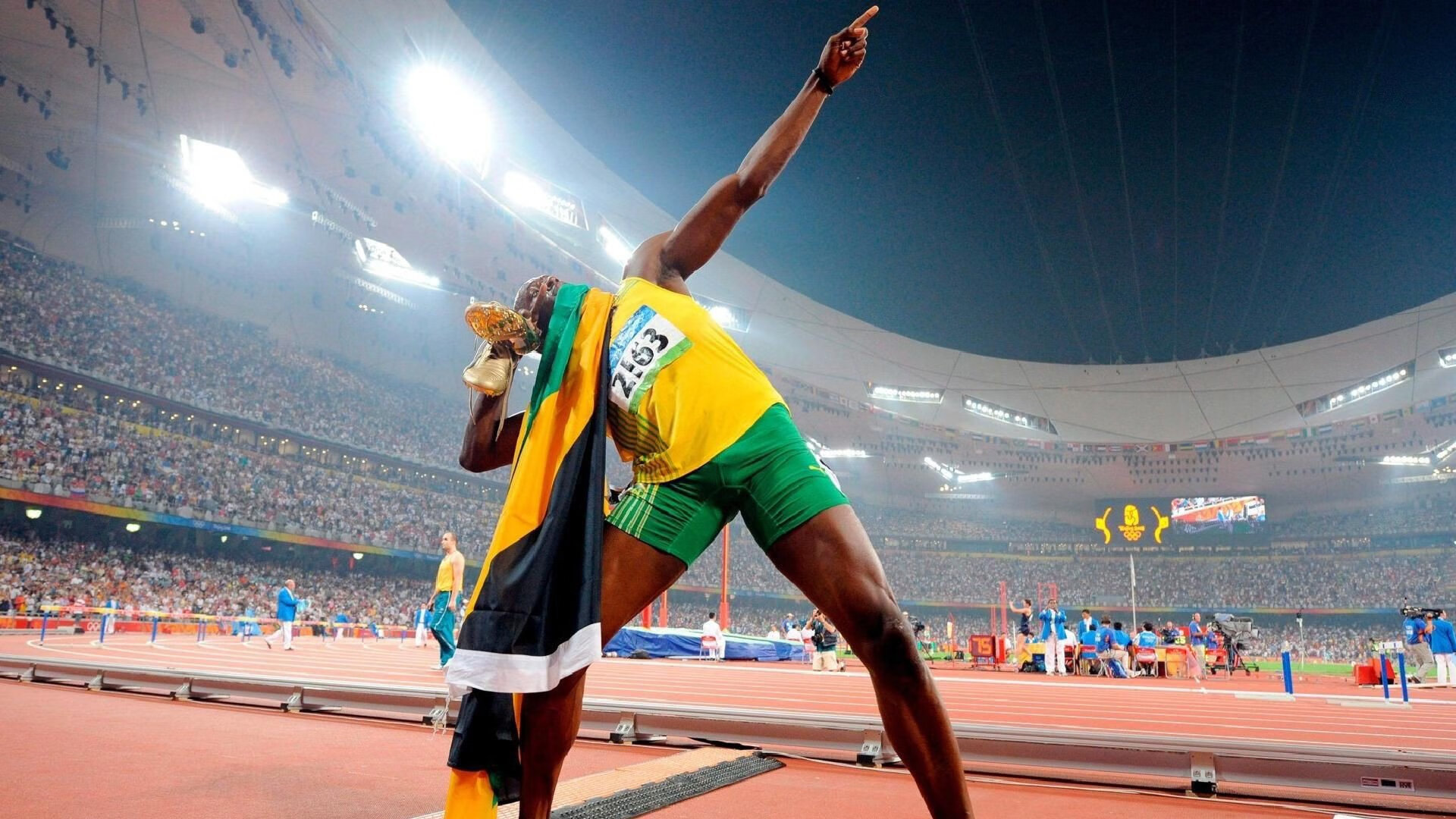 东西半球同时闪耀，当哈登的60分狂潮隔空点燃广厦的客场胜利