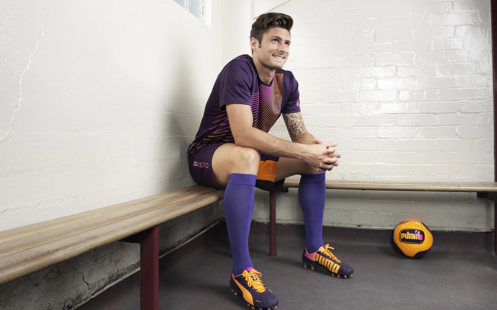 拉什福德爆发闪耀全场，乌克兰火力压制摩纳哥奏凯